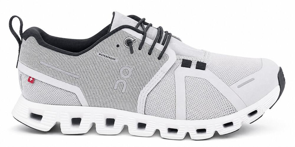On Running Women’s Size 6.5 White Black Waterproof Cloud Sneakers Athletic Shoes